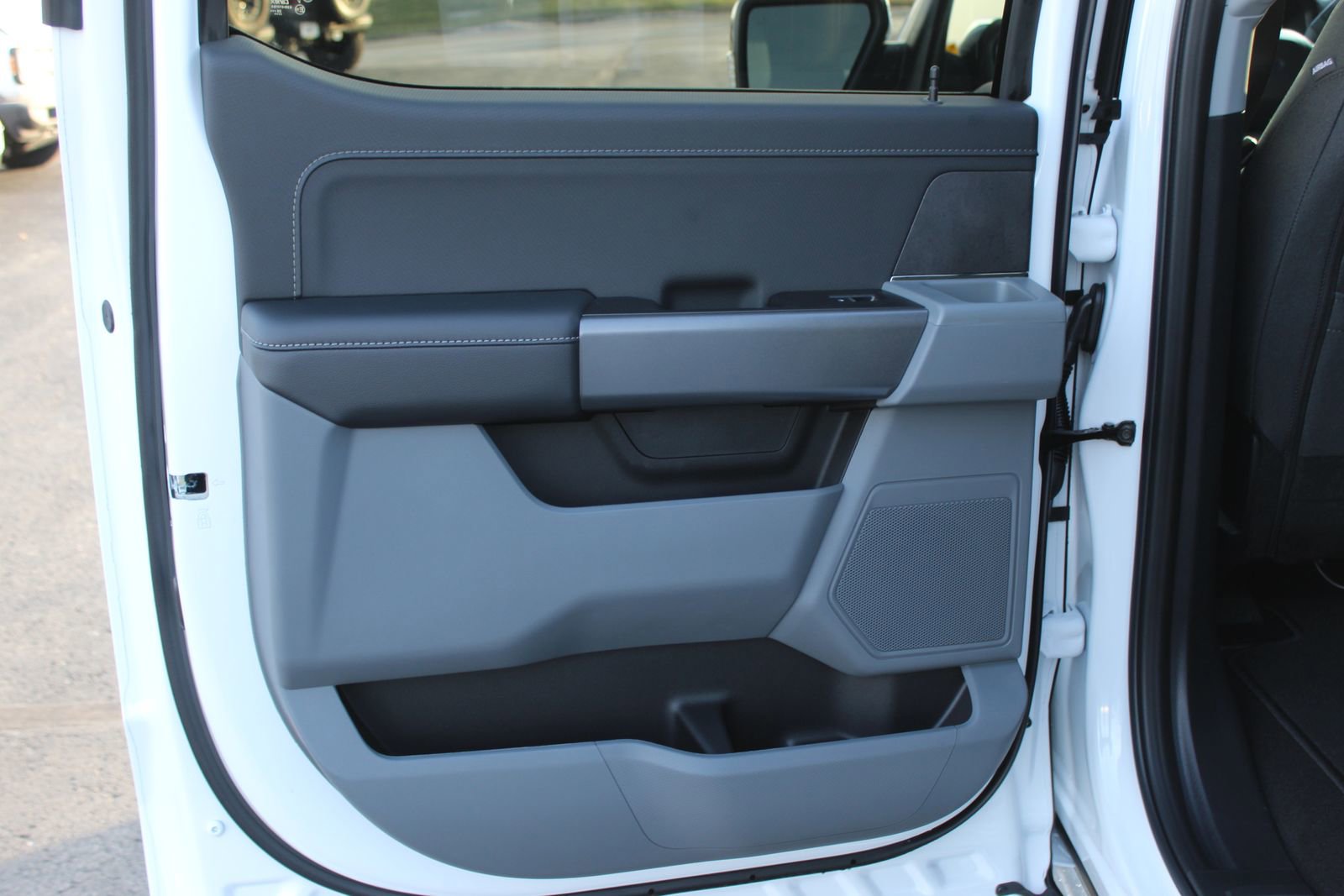 New 2025 Ford F150 XLT w/ Equipment Group 302A MID image 22