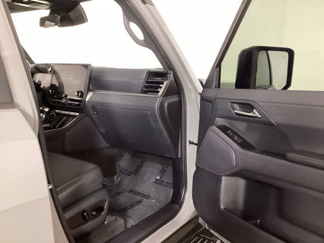 Used 2024 Lexus GX 550 w/ Cold Area Package AWD/4WD image 22