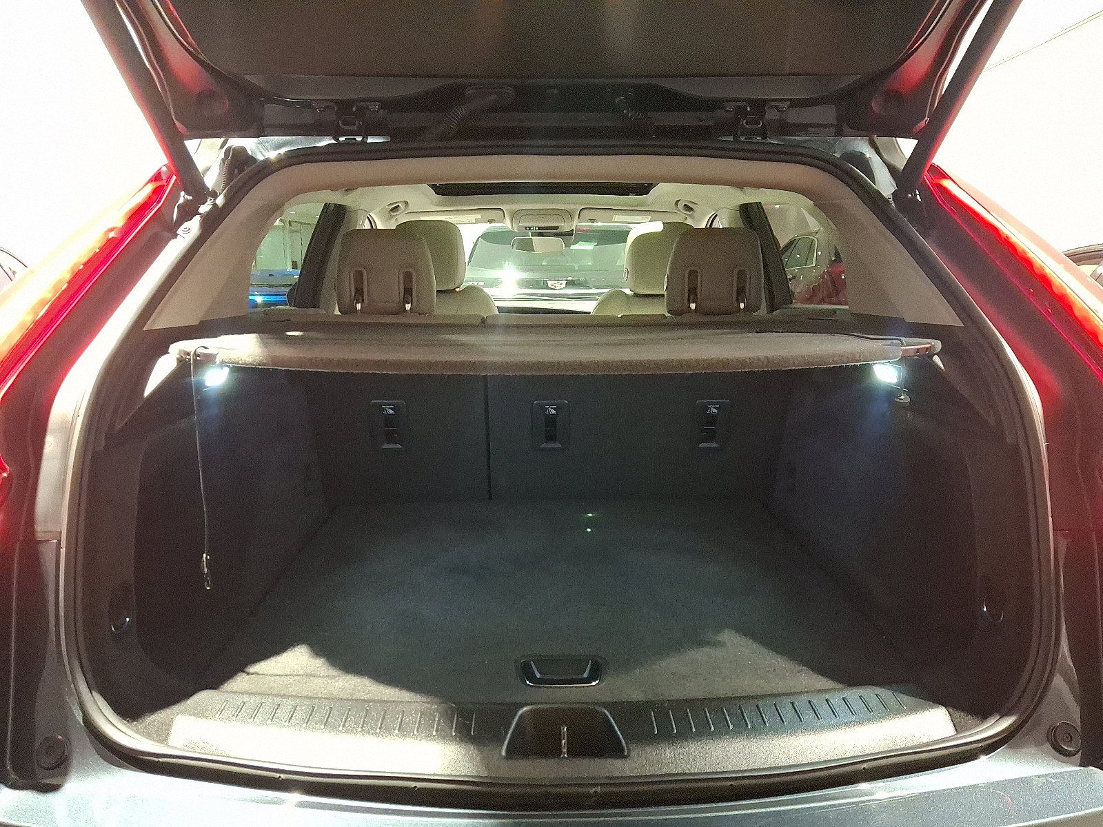 Used 2021 Cadillac XT4 Luxury w/ Cold Weather Package image 21