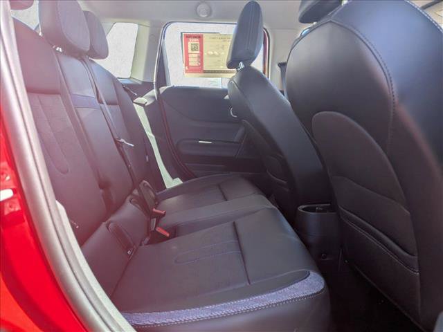Certified 2025 MINI Cooper 4-Door Hardtop FWD image 20
