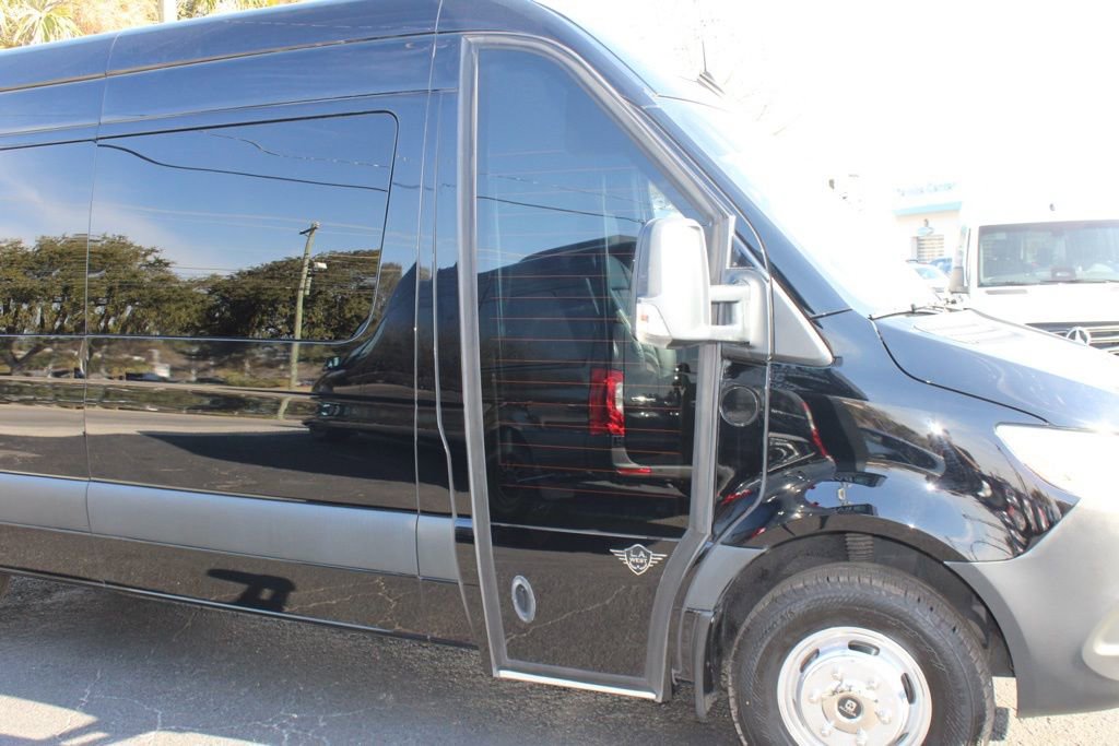 Used 2019 Mercedes-Benz Sprinter 3500 image 23