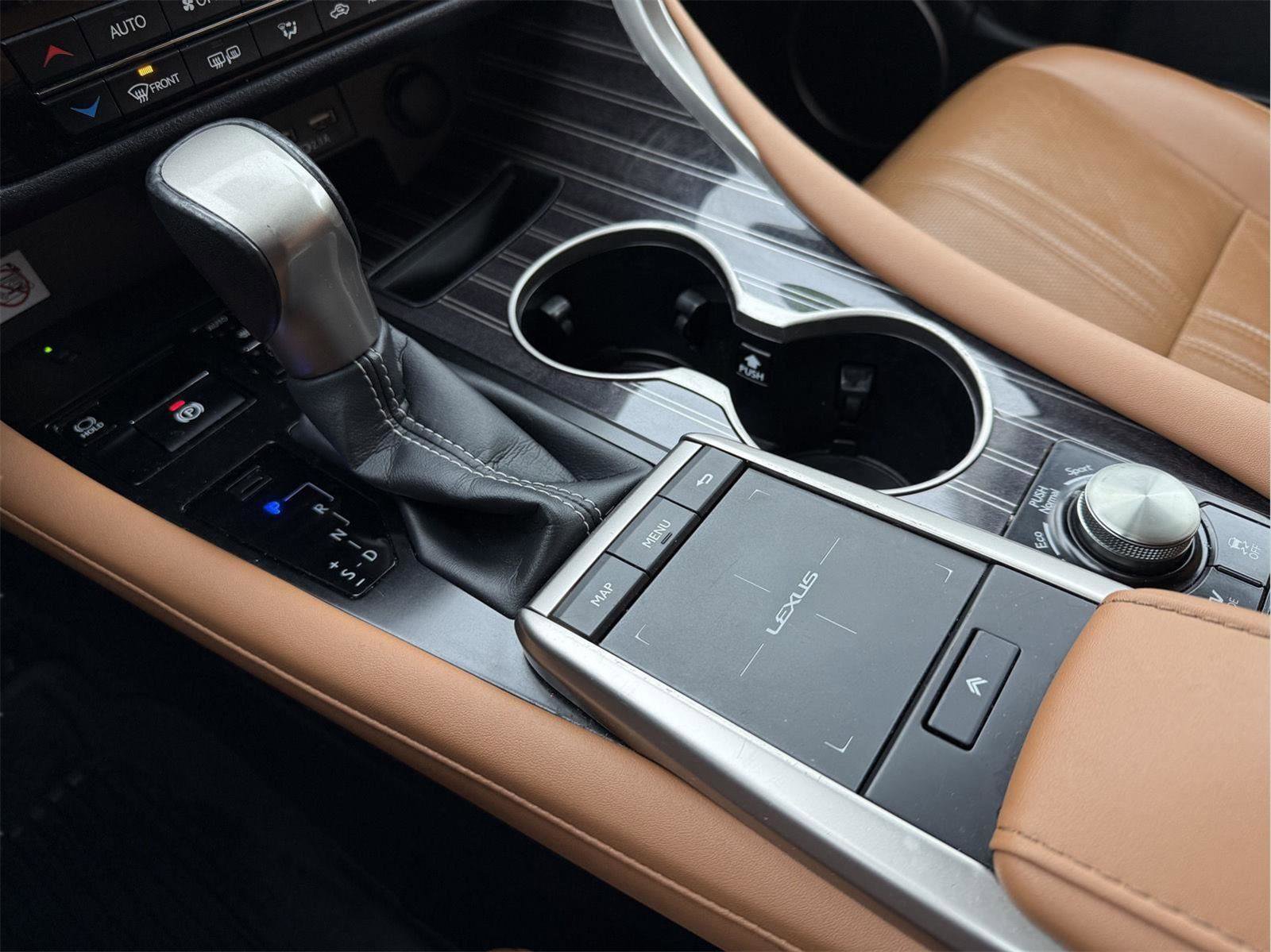 Used 2022 Lexus RX 450h AWD w/ Luxury Package image 19