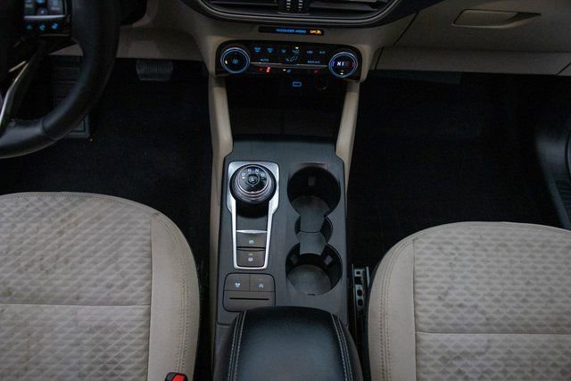 Used 2021 Ford Escape SE w/ Cold Weather Package image 22