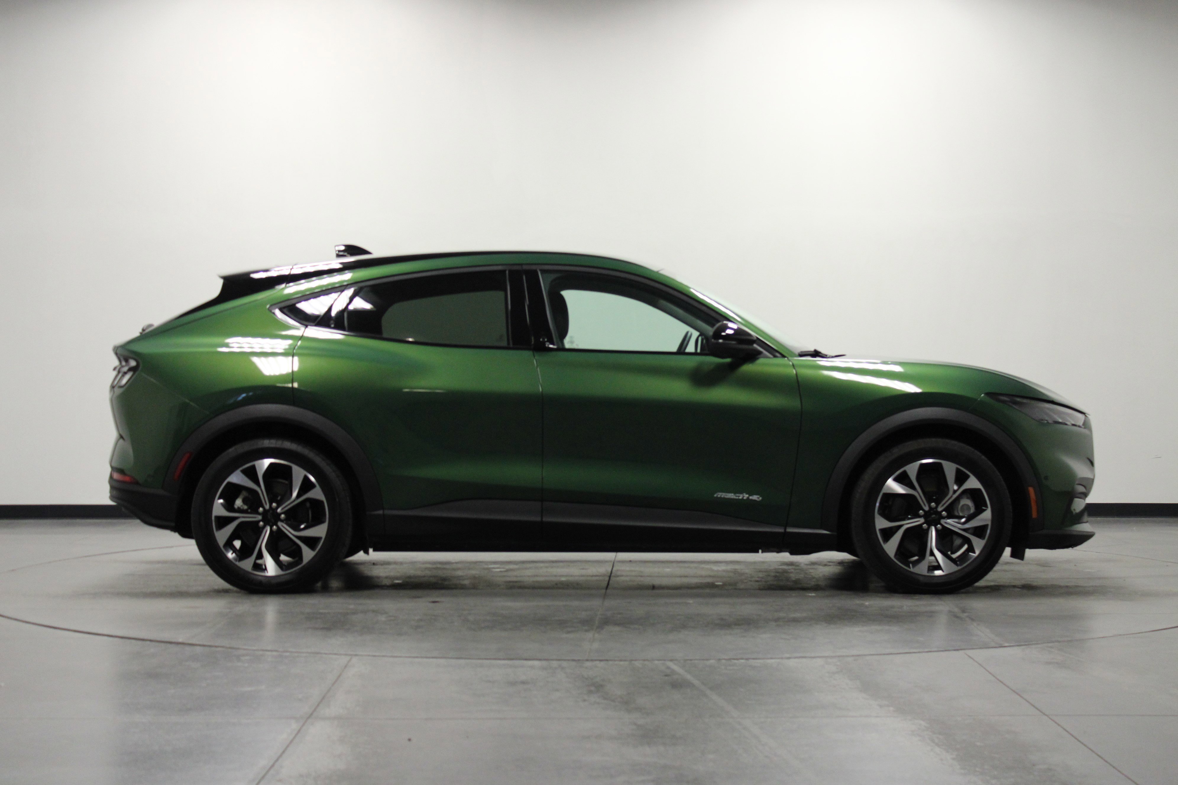 Used 2024 Ford Mustang Mach-E Select w/ Comfort Package Lite image 3