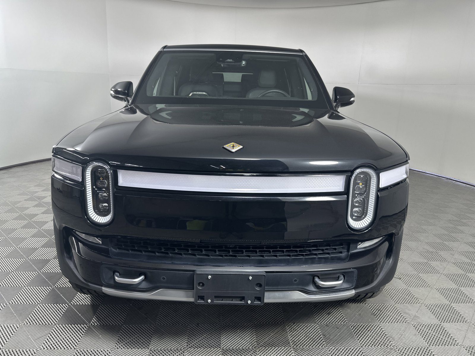 Used 2022 Rivian R1S Launch Edition image 8