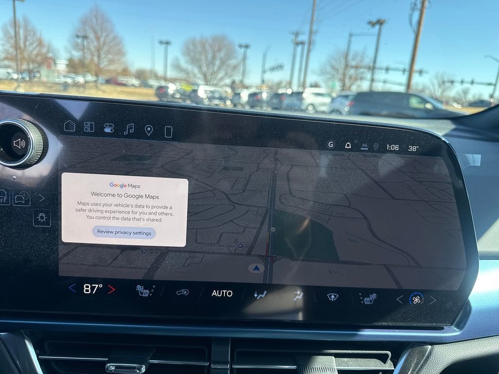 New 2026 Chevrolet Equinox EV LT AWD/4WD image 19