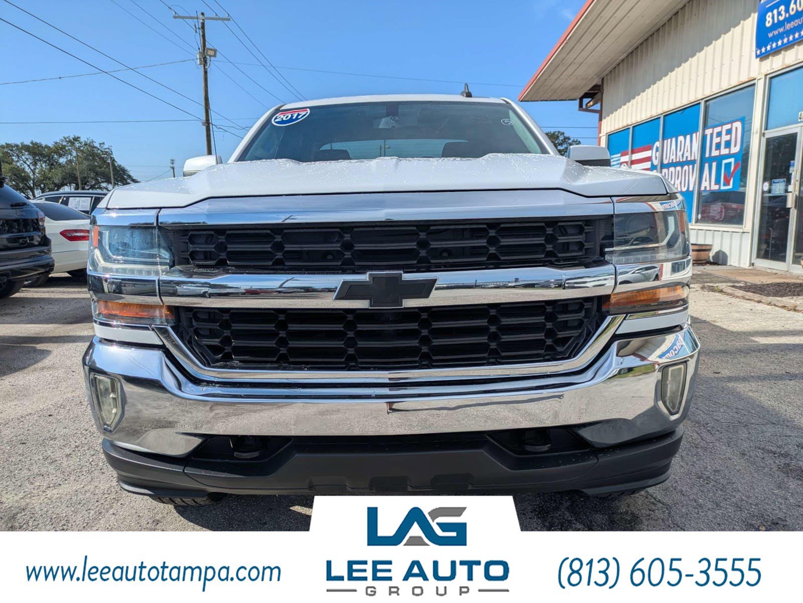 Used 2017 Chevrolet Silverado 1500 LT w/ LT Convenience Package AWD/4WD image 8