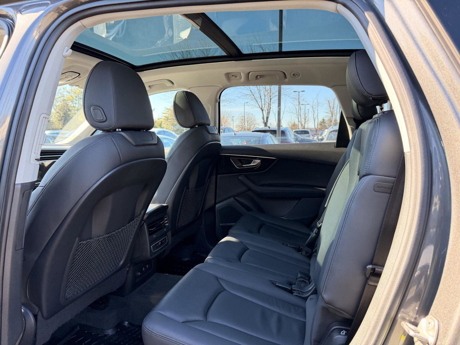 Used 2023 Audi Q7 Premium Plus w/ Premium Plus Package image 21