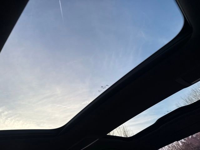 Used 2019 BMW ALPINA B7 xDrive image 11