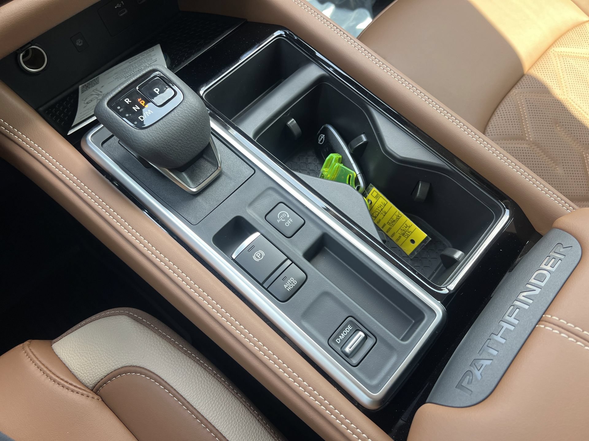 New 2026 Nissan Pathfinder Platinum FWD image 8
