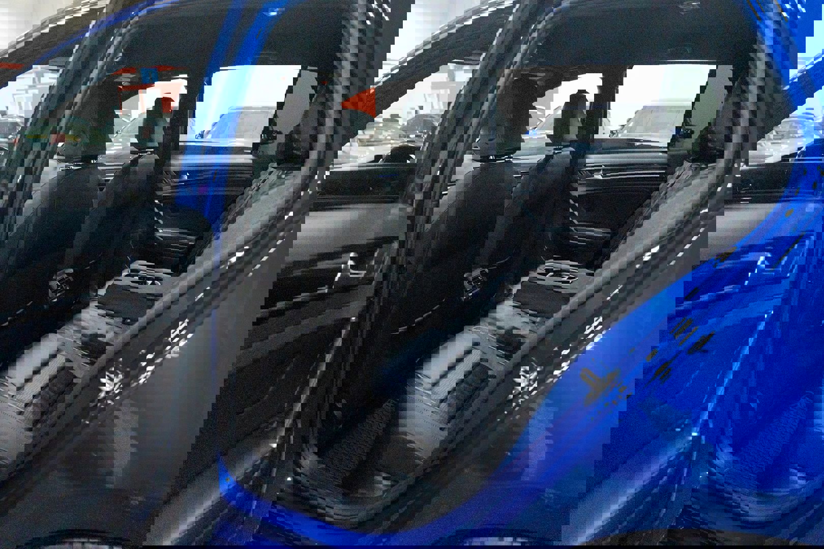 Used 2018 Volkswagen Golf 4-Door image 19