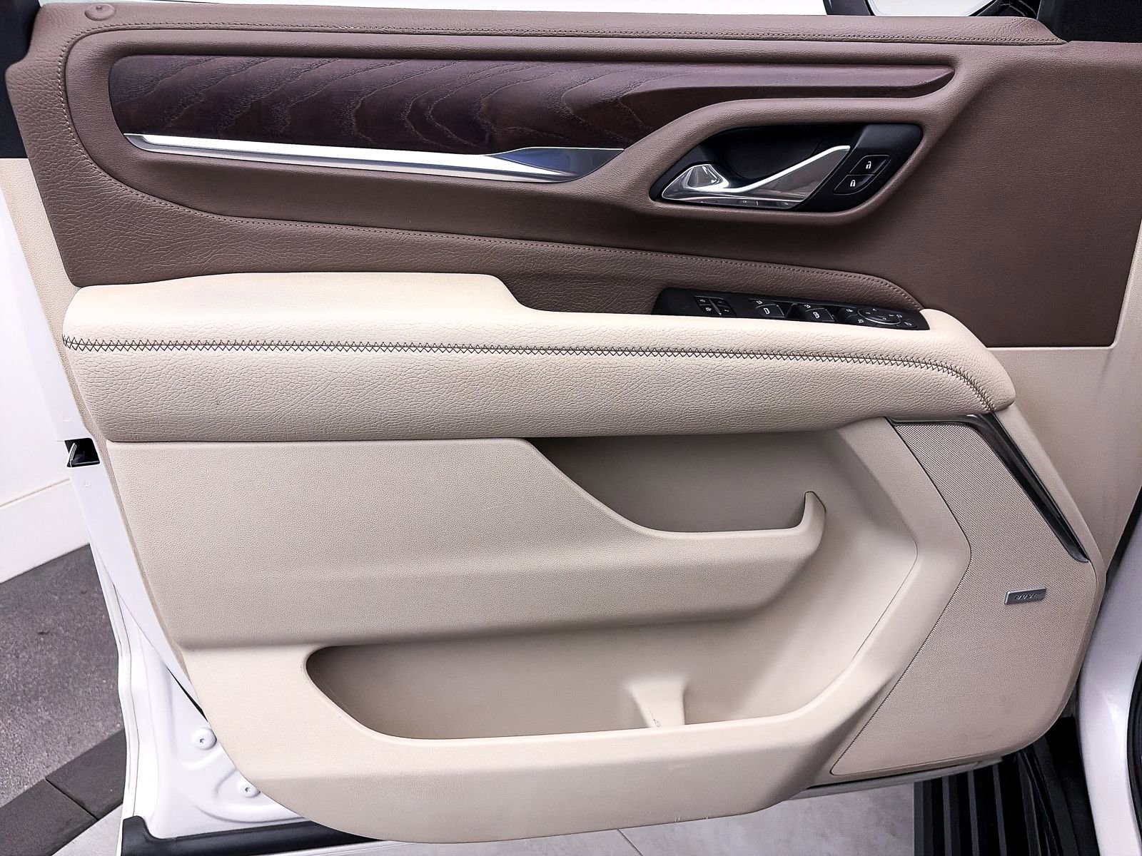 Used 2021 GMC Yukon Denali w/ Denali Premium Package image 20