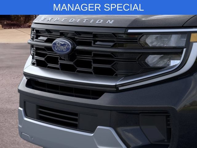 New 2025 Ford Expedition Platinum w/ Platinum Ultimate Package AWD/4WD image 17