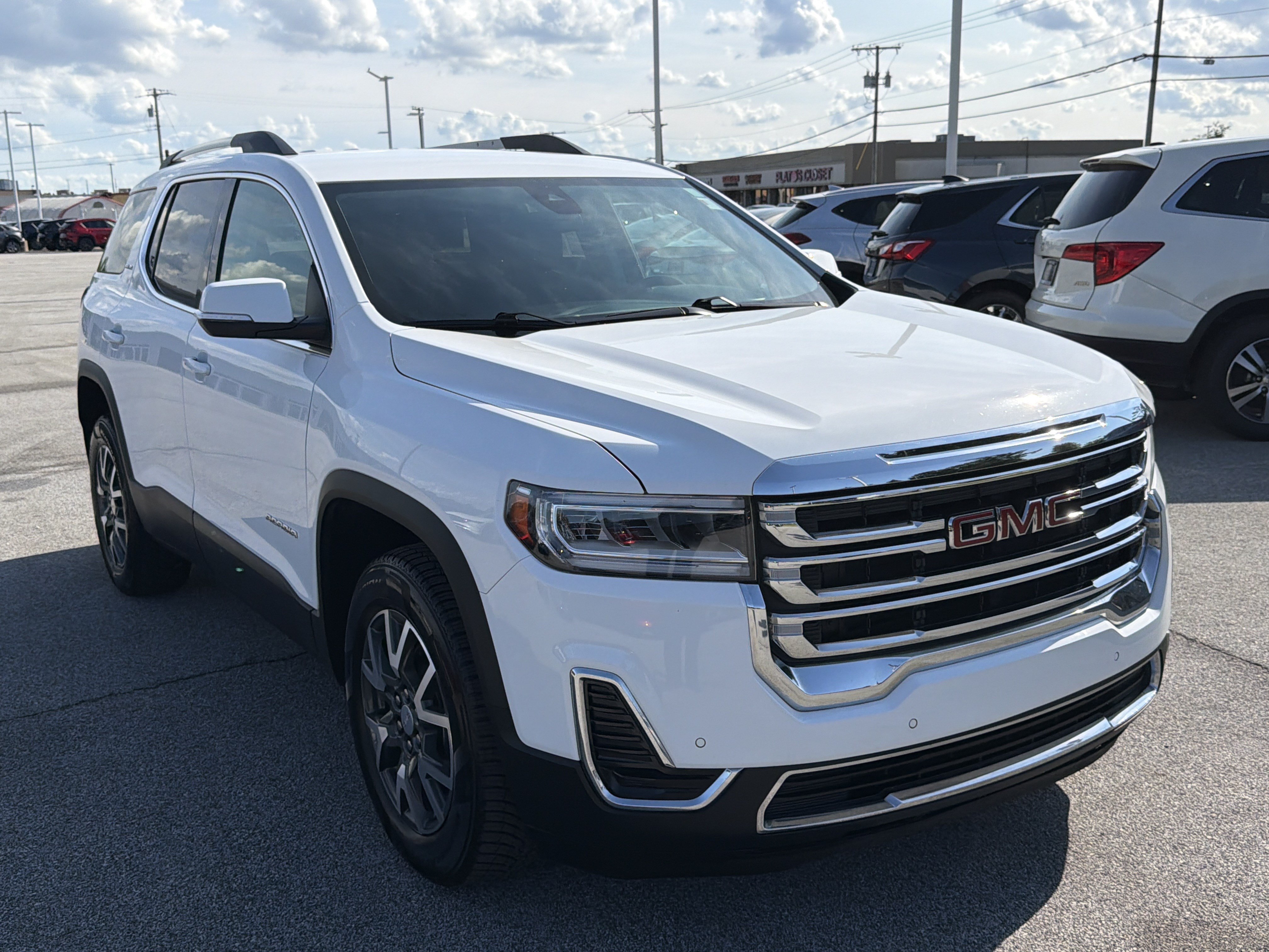 Used 2021 GMC Acadia SLE w/ Driver Convenience Package