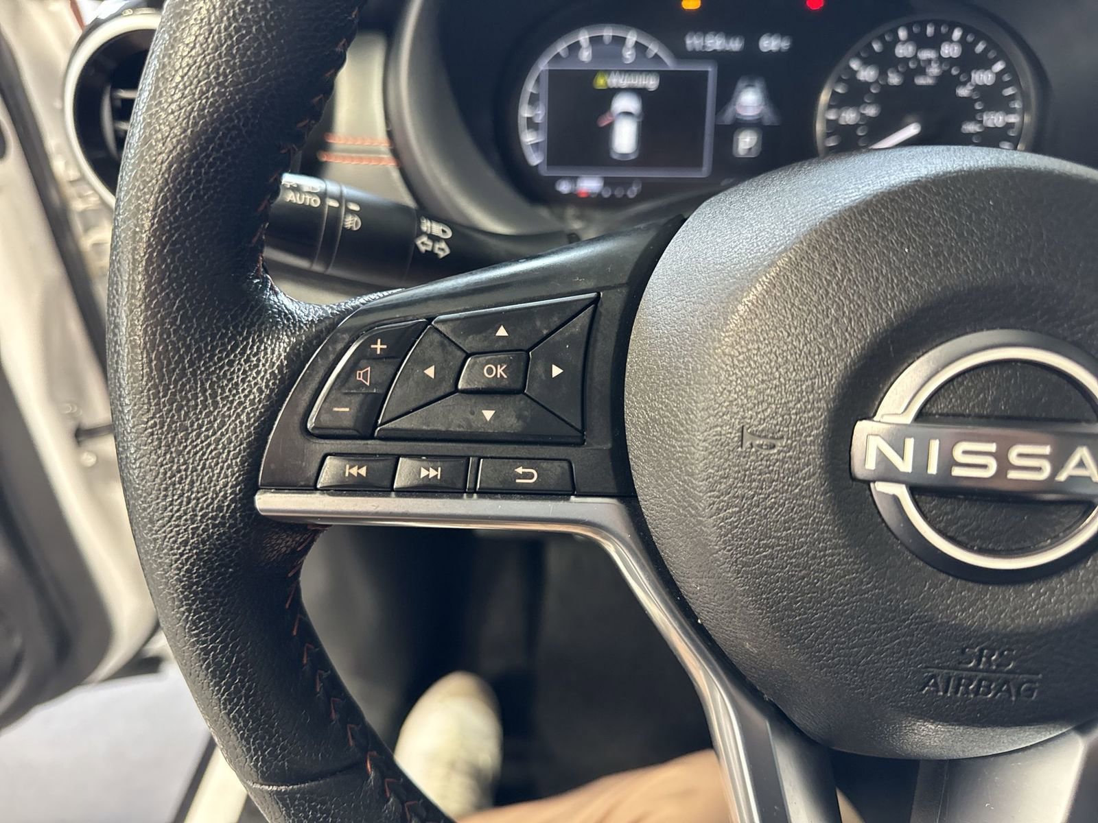 Used 2023 Nissan Kicks SR w/ SR Premium Package image 18