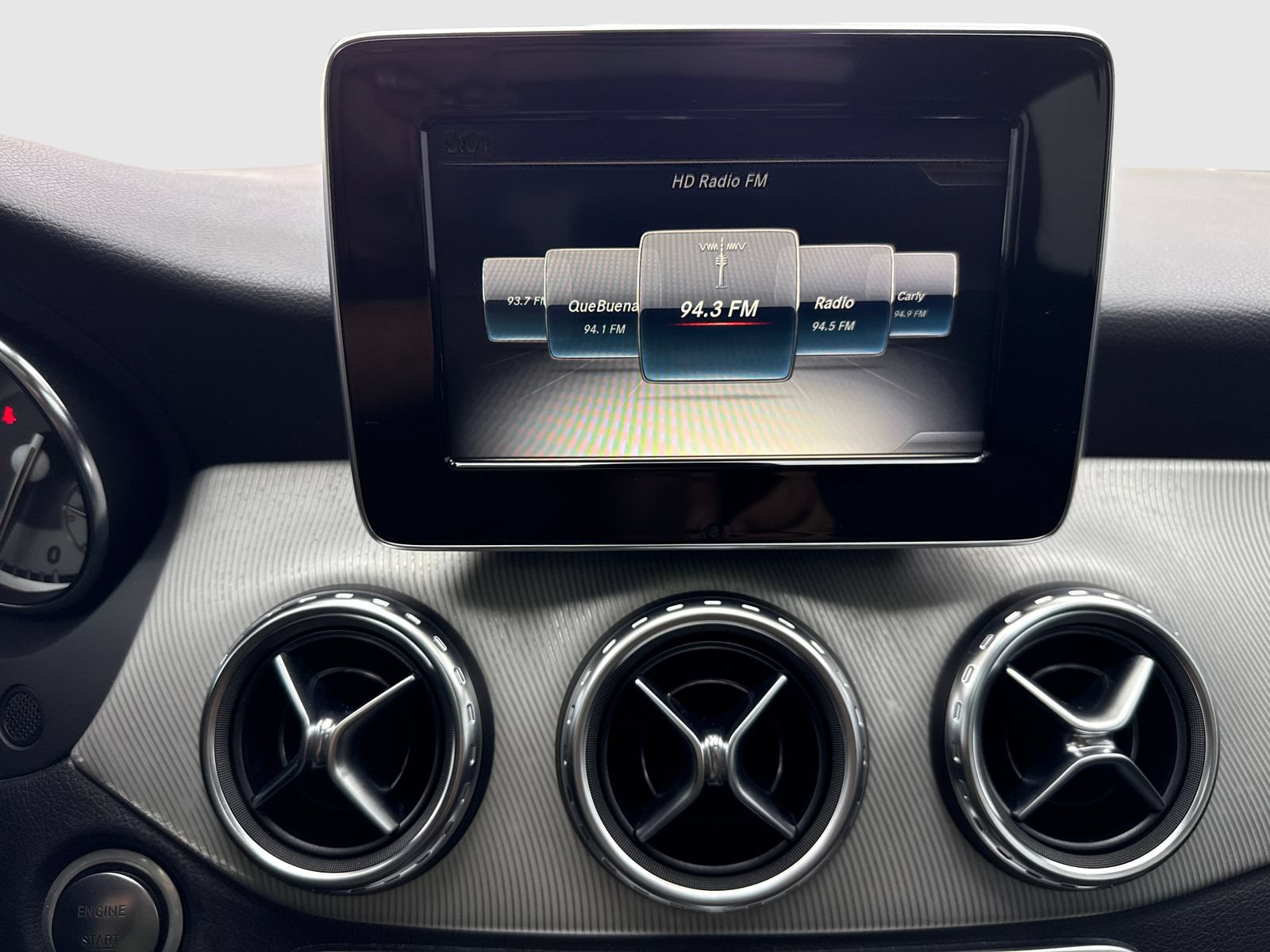 Used 2017 Mercedes-Benz GLA 250 image 25