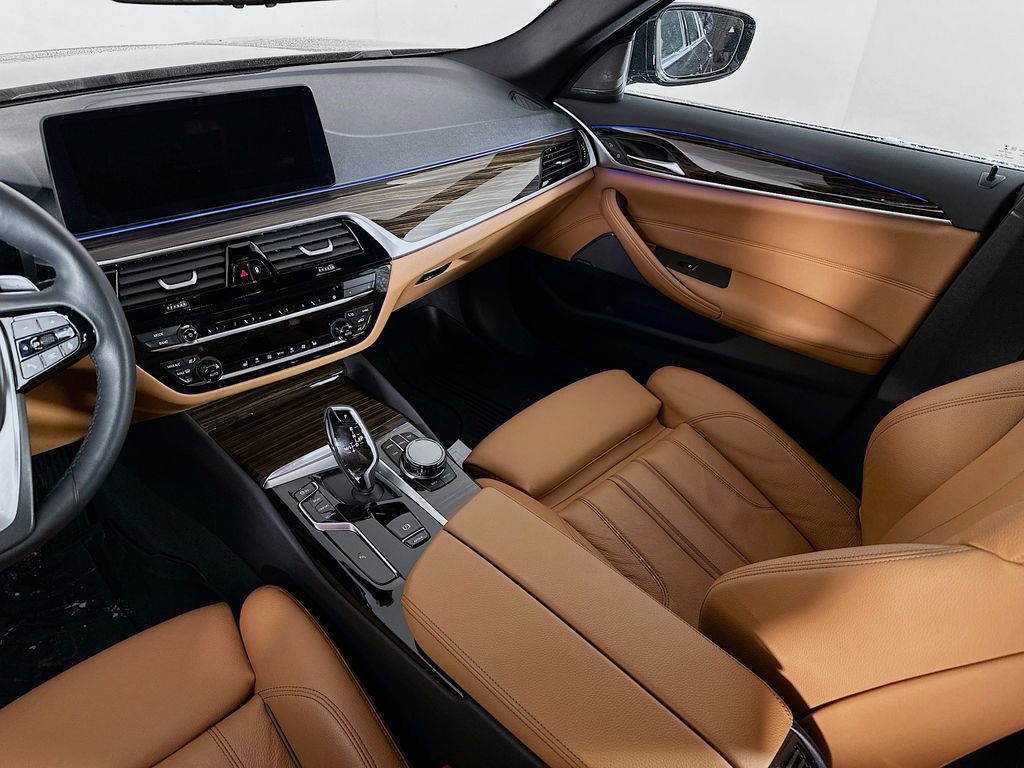 Used 2023 BMW 530i xDrive w/ Executive Package image 31