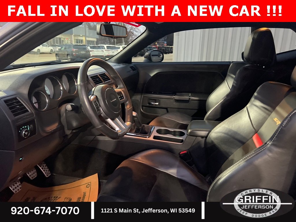 Used 2014 Dodge Challenger SRT8 image 19