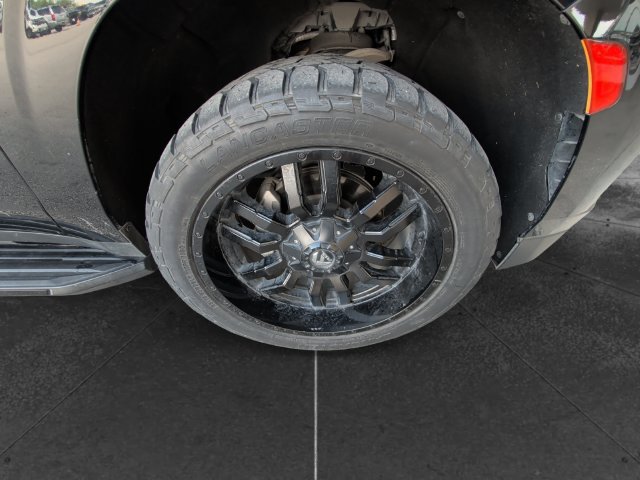 Used 2021 Chevrolet Tahoe RST w/ Luxury Package AWD/4WD image 9