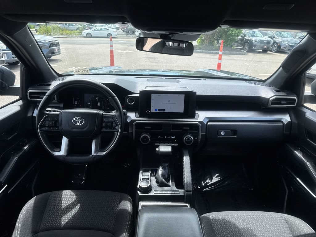 Used 2025 Toyota 4Runner SR5 AWD/4WD image 11