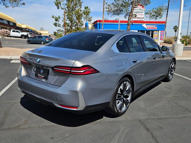 Used 2026 BMW 530i w/ Premium Package image 5
