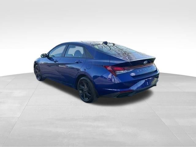 Used 2023 Hyundai Elantra SEL FWD image 5