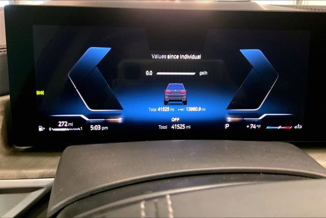 Used 2023 BMW X7 xDrive40i w/ Premium Package image 7