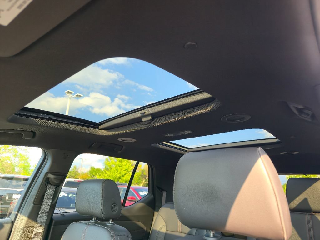 Certified 2023 Chevrolet Traverse RS w/ LPO, Floor Liner Package AWD/4WD image 23