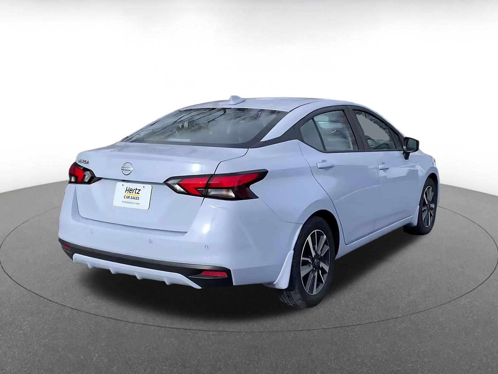 Used 2025 Nissan Versa SV w/ Trunk Package image 14