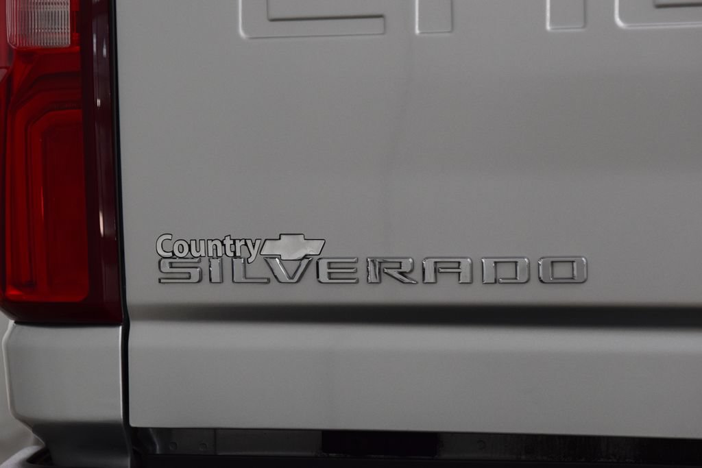 Used 2022 Chevrolet Silverado 3500 High Country w/ LPO, Hitch Package AWD/4WD image 26