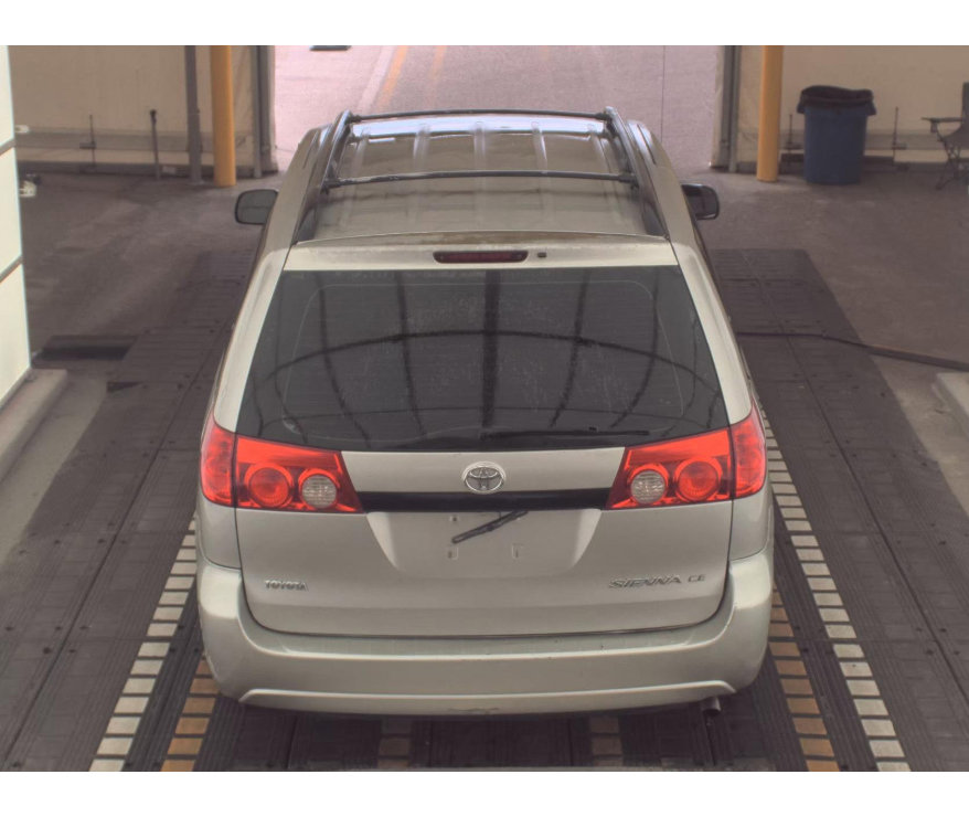 Used 2009 Toyota Sienna CE image 6