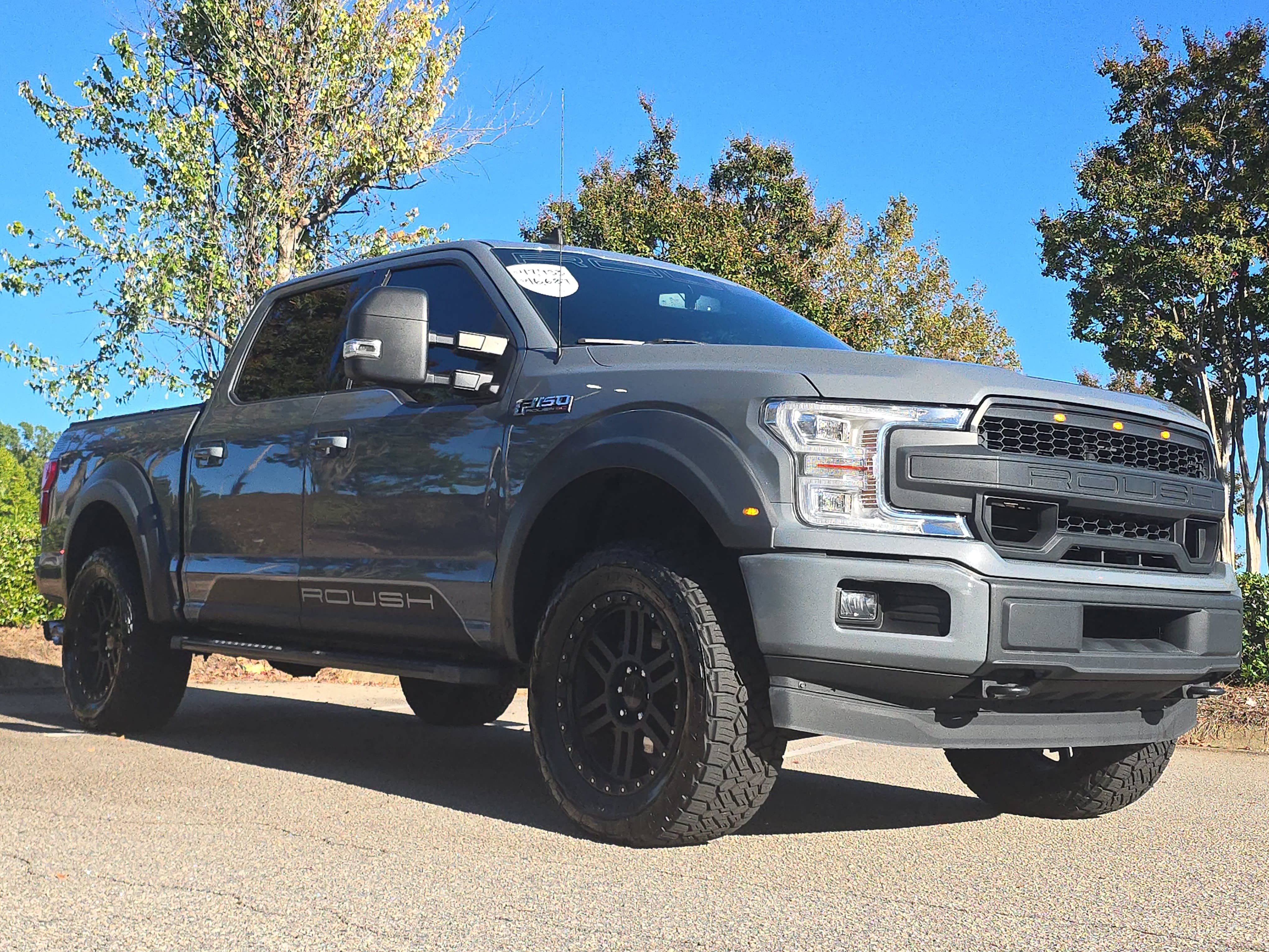 Used 2020 Ford F150 Lariat w/ Equipment Group 502A Luxury AWD/4WD image 9