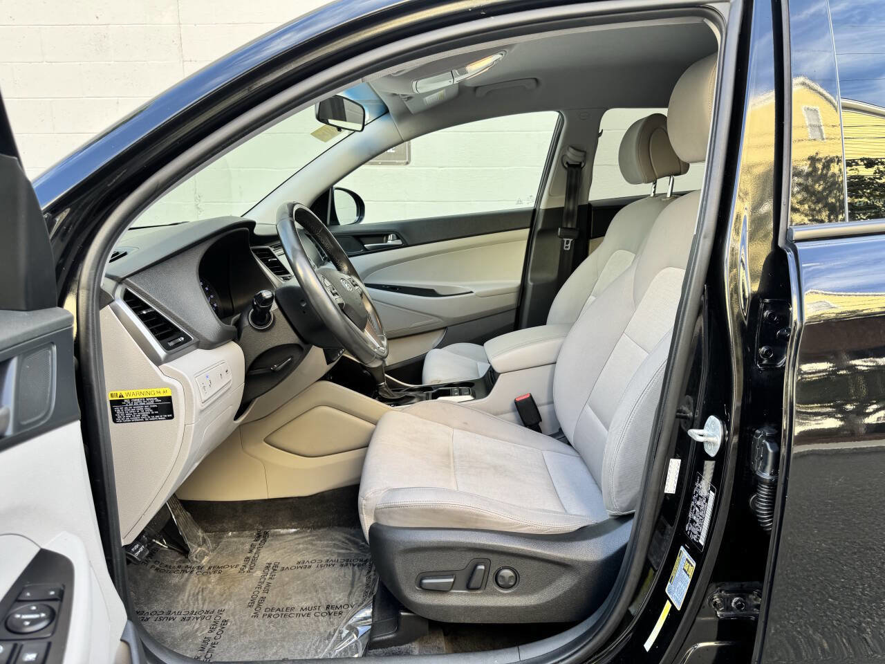 Used 2016 Hyundai Tucson Sport image 10