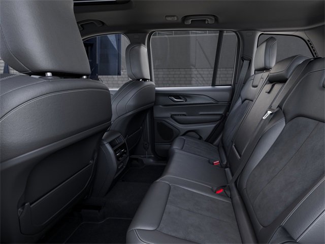 New 2025 Jeep Grand Cherokee Altitude image 23