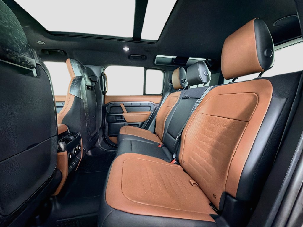 New 2026 Land Rover Defender 110 OCTA AWD/4WD image 26