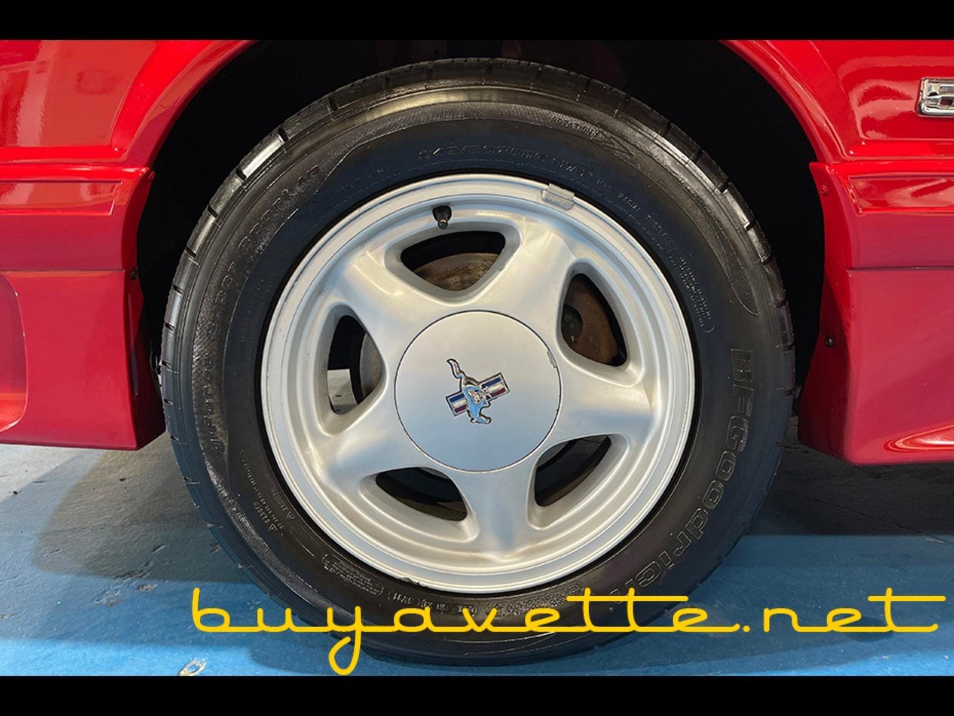 Used 1990 Ford Mustang GT RWD image 13