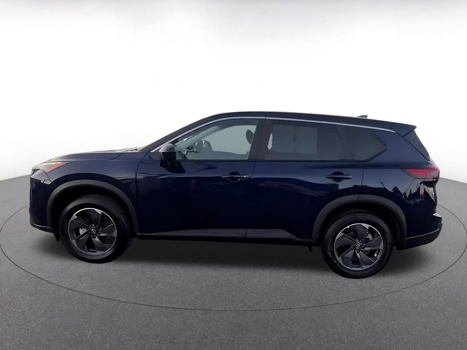 Used 2025 Nissan Rogue SV image 9