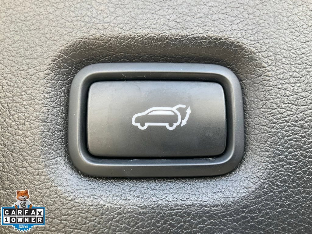 Used 2023 Hyundai Santa Fe Limited AWD/4WD image 11
