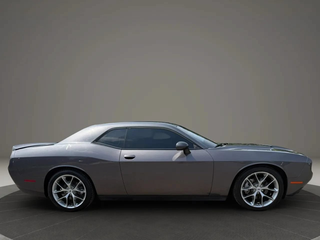 Used 2023 Dodge Challenger GT RWD image 4