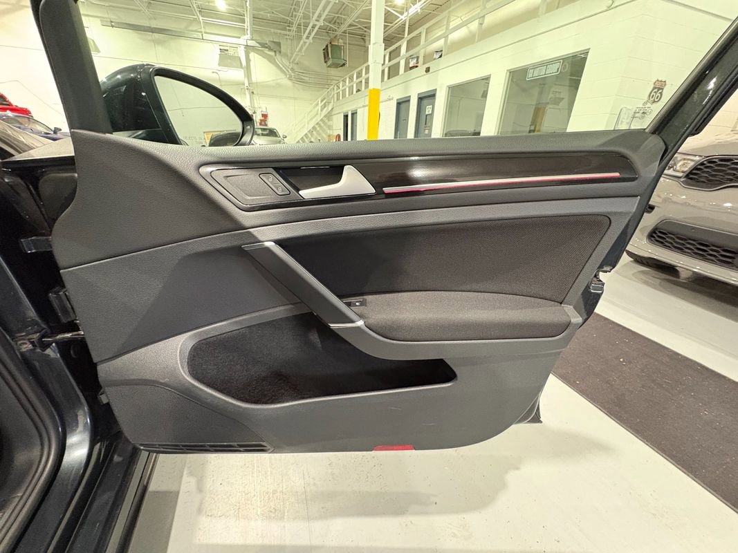 Used 2016 Volkswagen GTI S FWD image 31