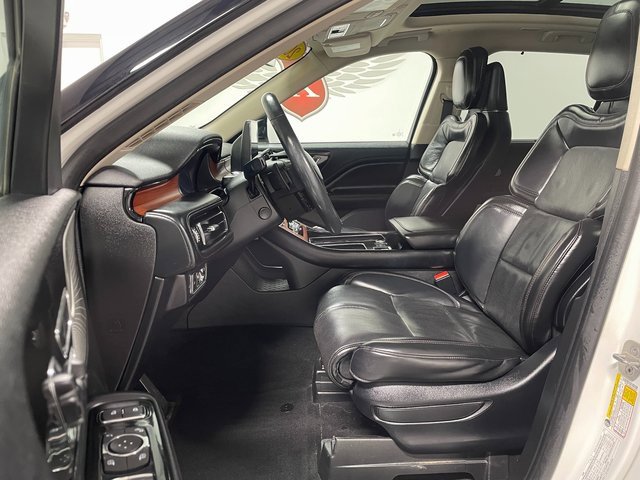 Used 2020 Lincoln Aviator Reserve w/ Equipment Group 201A image 11