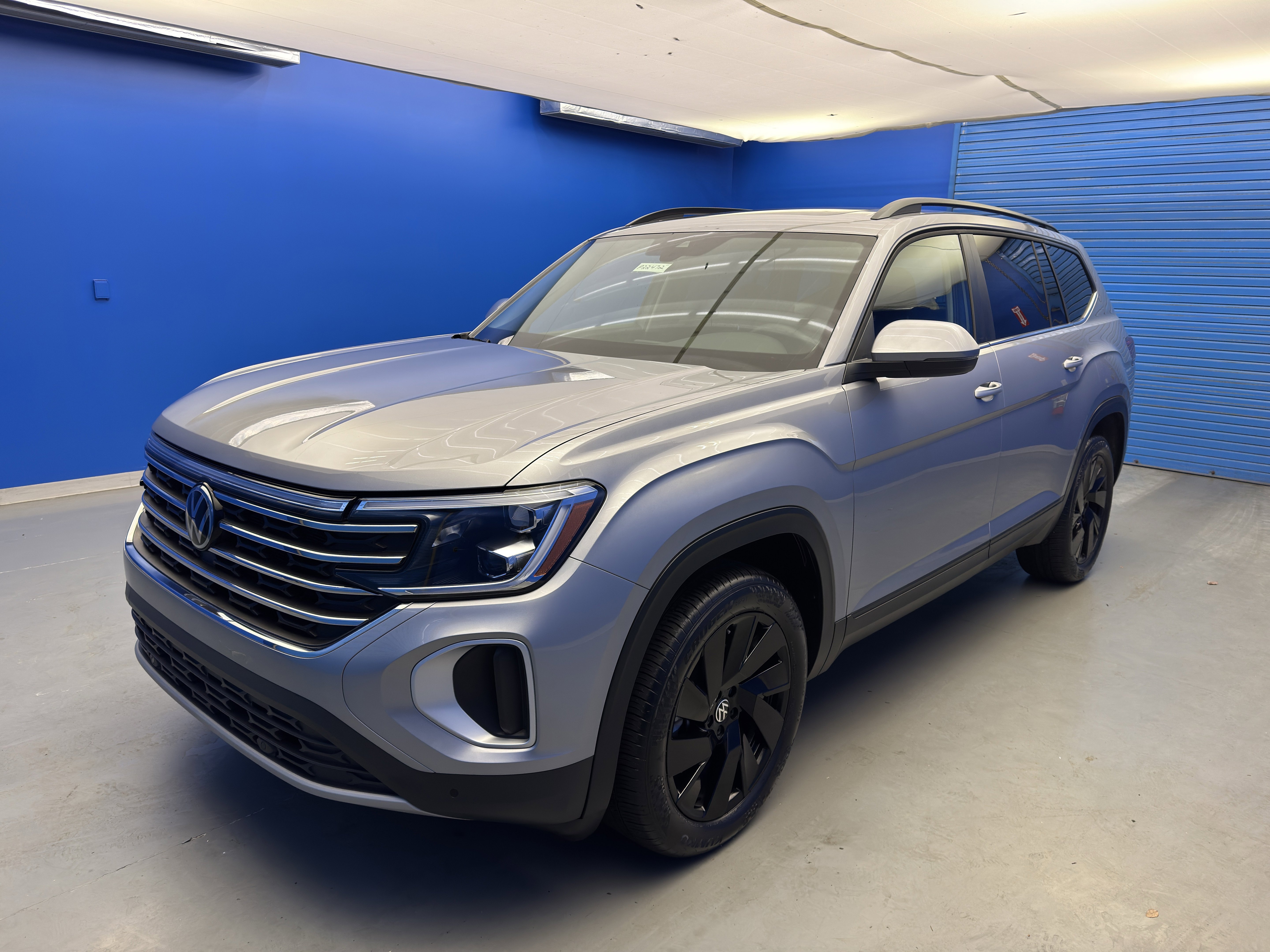 Certified 2025 Volkswagen Atlas SE w/ Panoramic Sunroof Package image 4