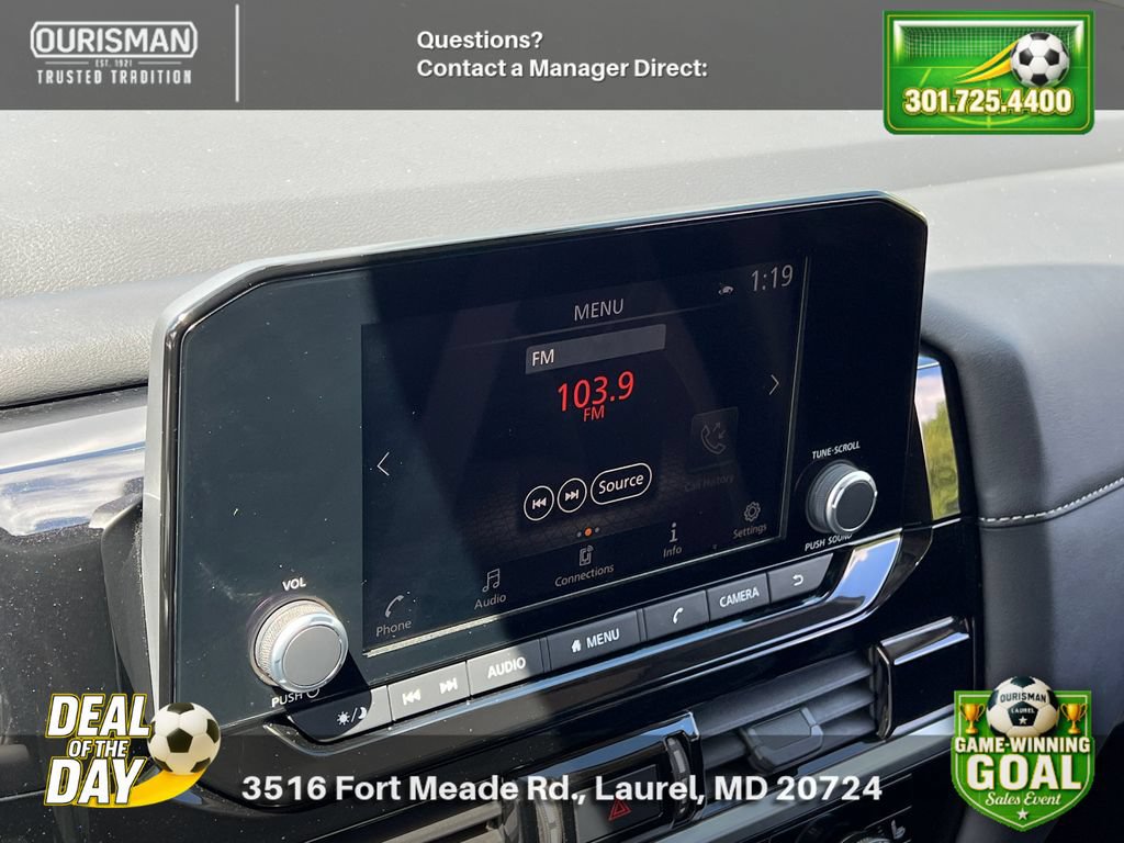 Used 2025 Nissan Pathfinder SV AWD/4WD image 5