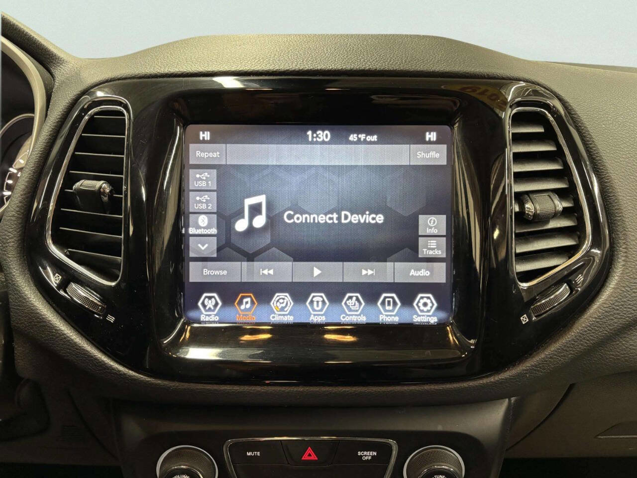 Used 2019 Jeep Compass Limited image 24