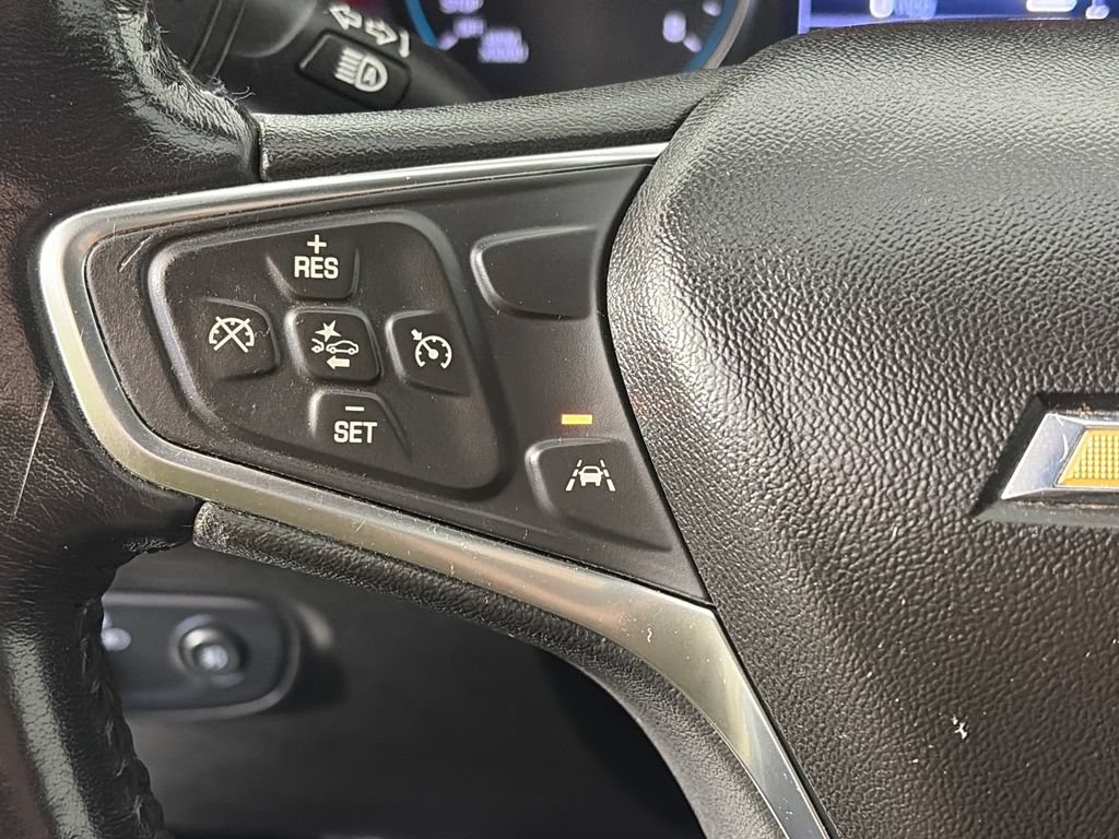 Used 2020 Chevrolet Equinox LT FWD image 17