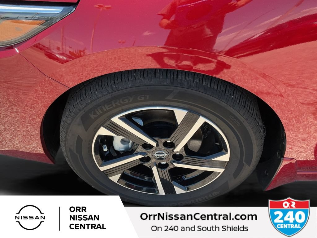 Used 2025 Nissan Sentra SV FWD image 9