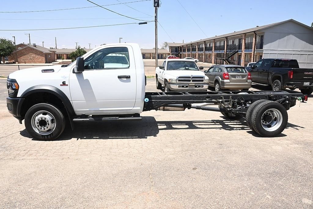 New 2024 RAM 5500 Tradesman RWD image 3