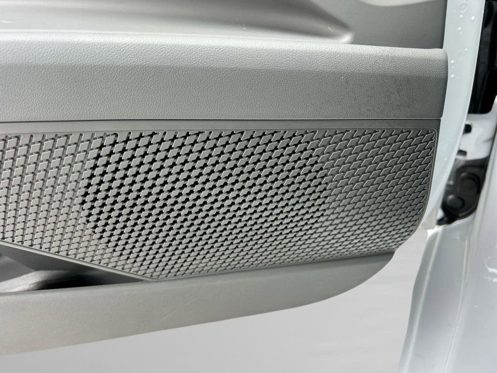 Certified 2026 Hyundai Elantra Sport image 23