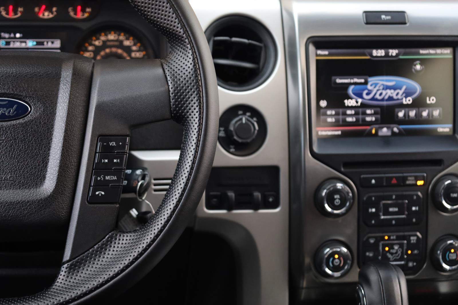 Used 2014 Ford F150 Raptor w/ Equipment Group 801A Luxury AWD/4WD image 36