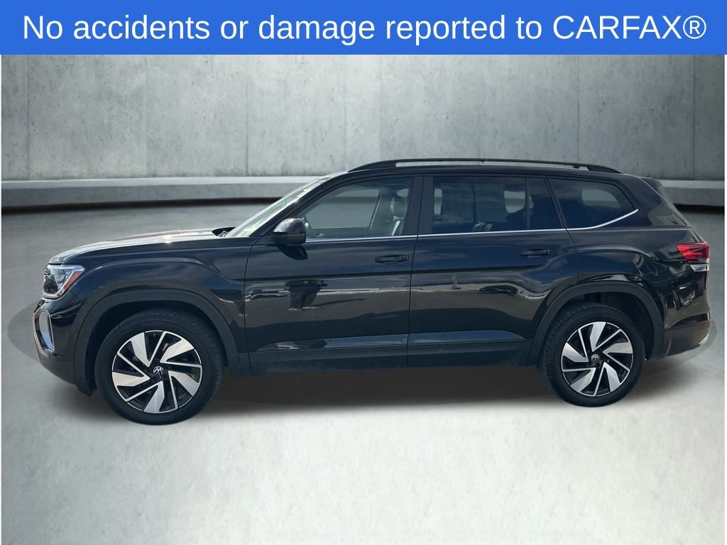 Used 2024 Volkswagen Atlas SE w/ Panoramic Sunroof Package image 2